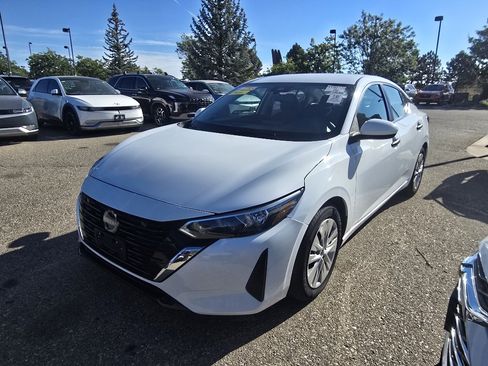Used 2024 Nissan Sentra S FWD image 12