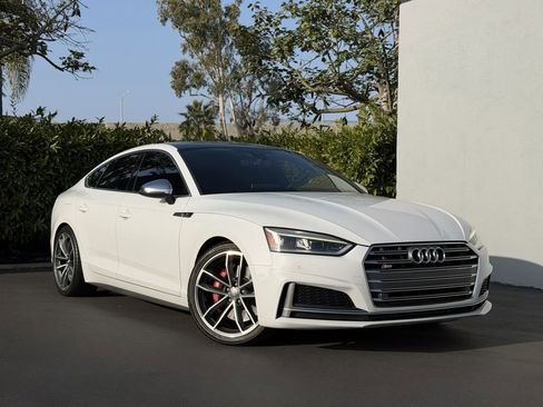 Used 2018 Audi S5 Premium Plus image 1