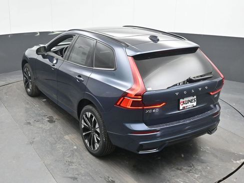 New 2026 Volvo XC60 B5 Plus w/ Climate Package image 36