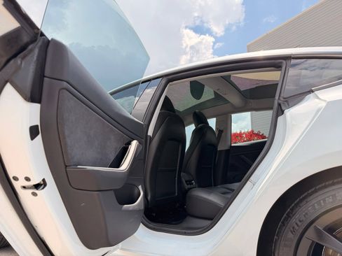 Used 2018 Tesla Model 3 Performance AWD/4WD image 19