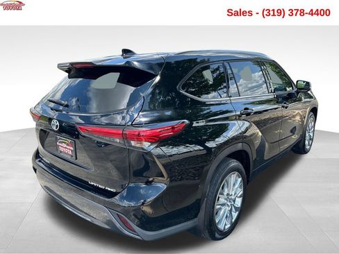 Used 2023 Toyota Highlander Limited AWD/4WD image 5