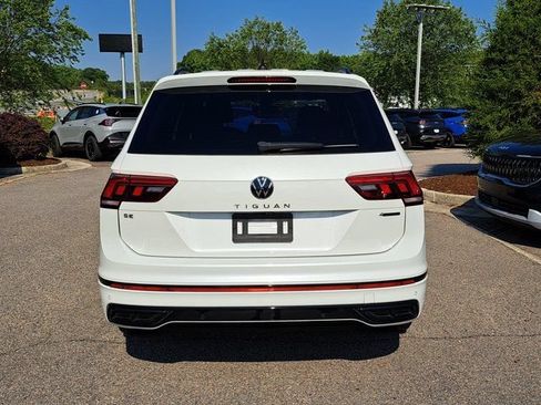 Used 2022 Volkswagen Tiguan SE R-Line AWD/4WD image 6