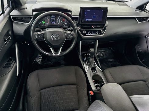 Used 2023 Toyota Corolla Cross AWD Hybrid image 17