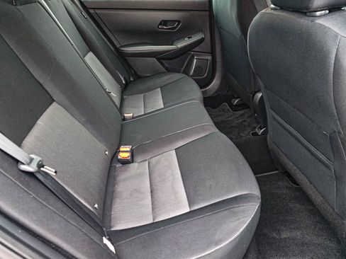 Used 2024 Nissan Sentra SV FWD image 35