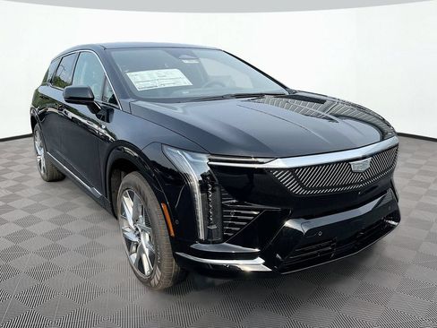 New 2027 Cadillac Optiq Luxury RWD image 3