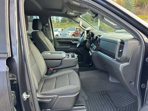 Used 2024 GMC Sierra 1500 Elevation image 10