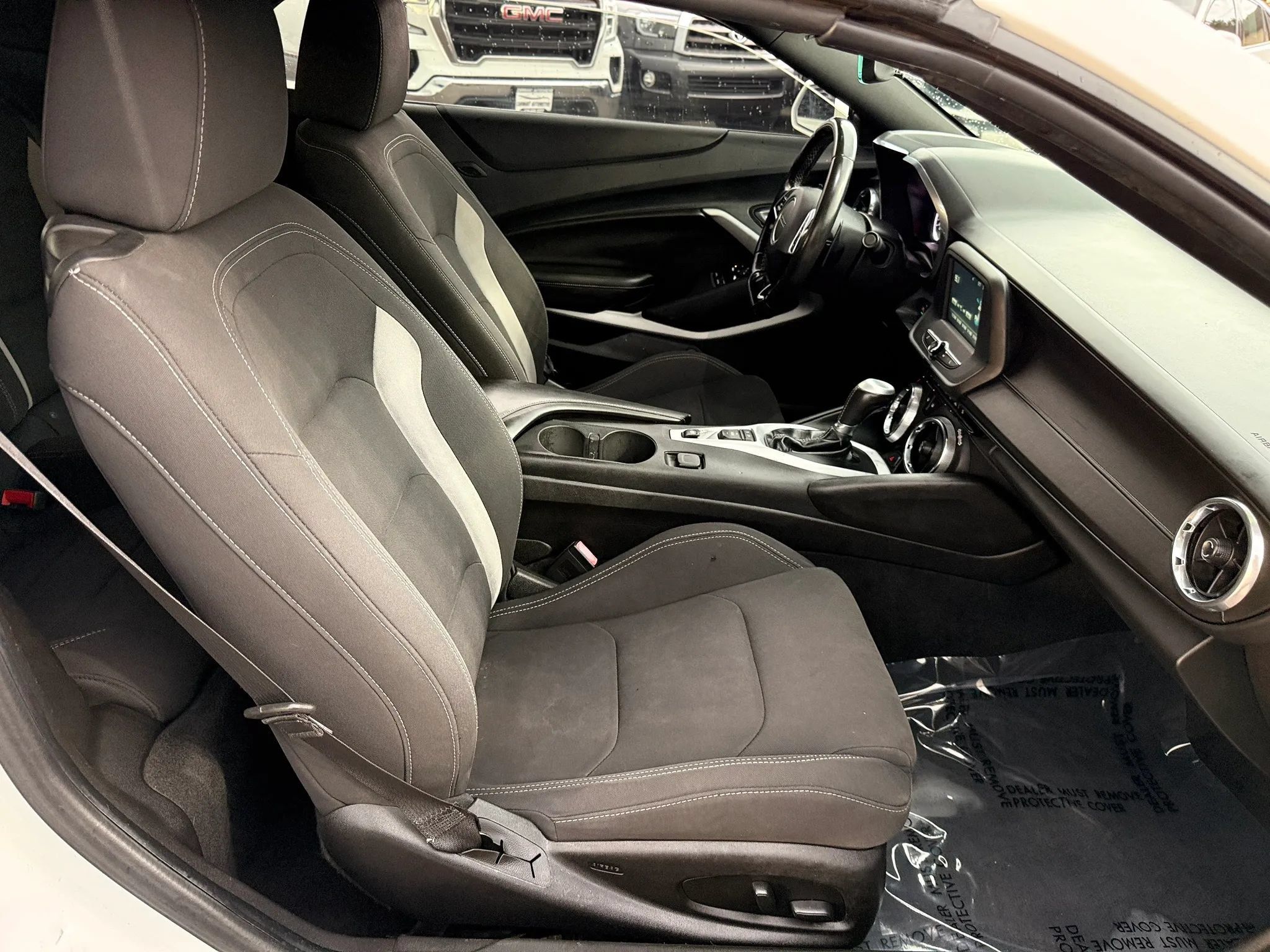 Used 2018 Chevrolet Camaro LT RWD image 17