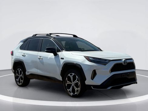 Used 2023 Toyota RAV4 XSE w/ Weather Package AWD/4WD image 6