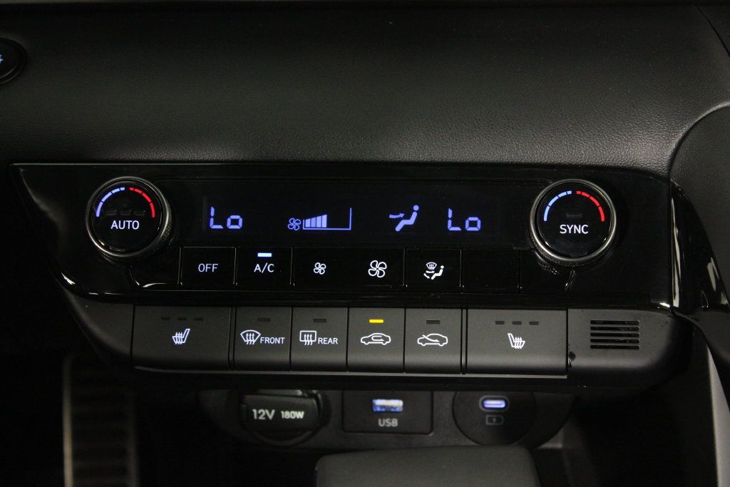 Certified 2026 Hyundai Elantra SEL Sport Premium w/ Cargo Package FWD image 22