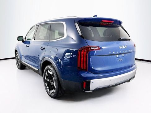 Certified 2024 Kia Telluride S w/ S Sunroof Package AWD/4WD image 7