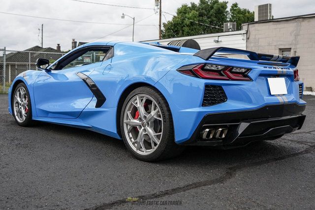 Used 2021 Chevrolet Corvette Stingray Premium Conv w/ Z51 Performance Package RWD image 16