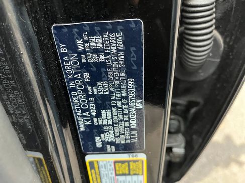 Used 2025 Kia Soul LX w/ LX Technology Package image 27