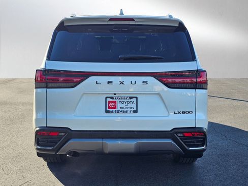 Used 2025 Lexus LX 600 4WD w/ Interior Upgrade Package image 4