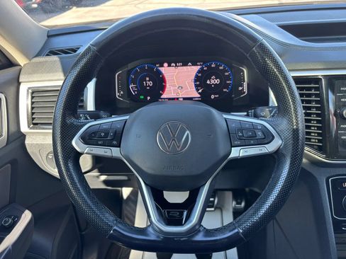 Used 2021 Volkswagen Atlas SEL R-Line AWD/4WD image 14