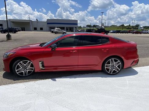 Used 2022 Kia Stinger GT2 AWD/4WD image 4