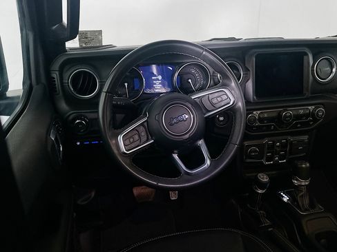 Used 2023 Jeep Wrangler Sahara image 17