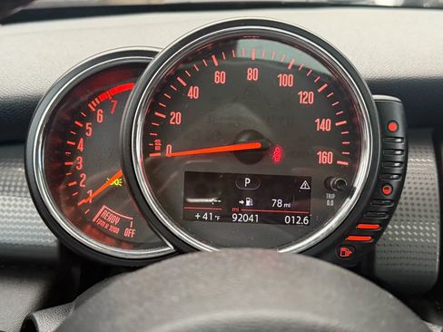 Used 2015 MINI Cooper 4-Door Hardtop image 31