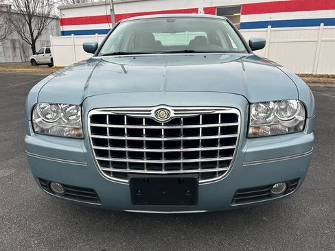 Used 2009 Chrysler 300 Touring image 8