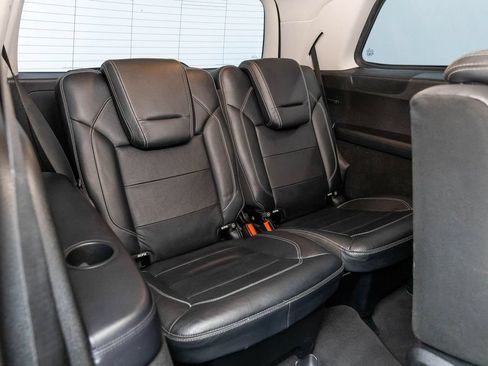 Used 2014 Mercedes-Benz GL 550 4MATIC image 17