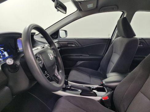 Used 2015 Honda Accord Hybrid Sedan image 17