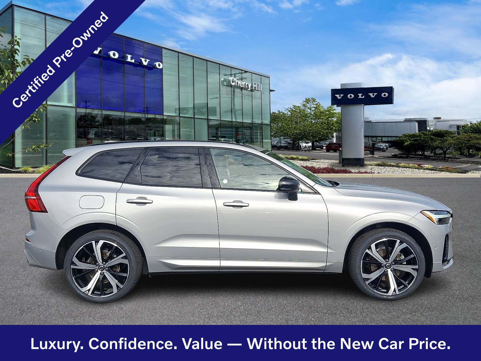 Certified 2023 Volvo XC60 B5 Ultimate w/ Climate Package AWD/4WD image 8