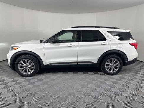 Used 2020 Ford Explorer XLT w/ Equipment Group 202A image 6