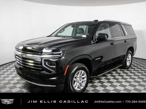 Used 2025 Chevrolet Tahoe LT AWD/4WD image 1