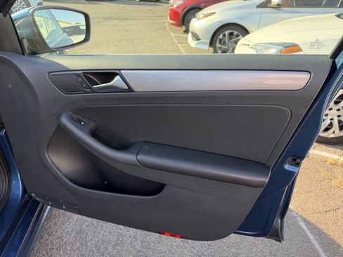 Used 2017 Volkswagen Jetta S FWD image 16