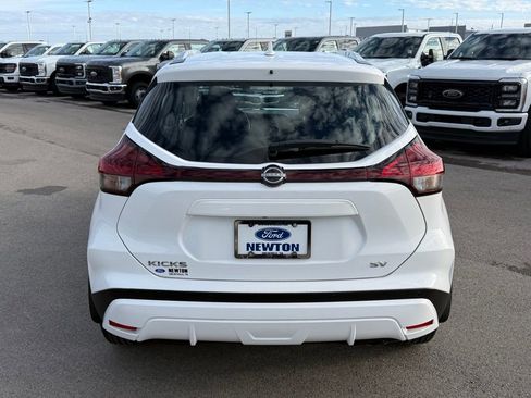 Used 2023 Nissan Kicks SV image 35