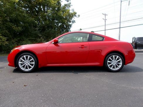 Used 2013 INFINITI G37 x w/ Premium Pkg image 2