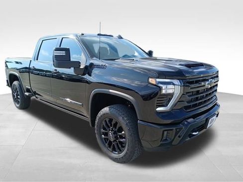 Certified 2025 Chevrolet Silverado 2500 High Country w/ High Country Premium Package AWD/4WD image 7