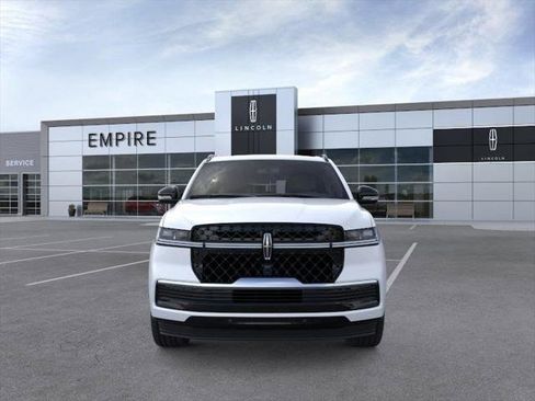 New 2026 Lincoln Navigator L Reserve AWD/4WD image 6