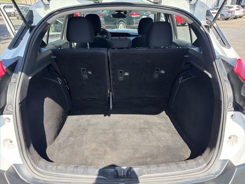 Used 2020 Nissan Kicks S image 22