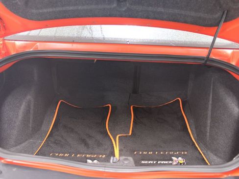 Used 2016 Dodge Challenger R/T Scat Pack w/ Leather Interior Group image 14