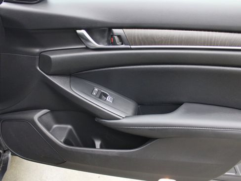 Used 2022 Honda Accord EX-L image 27