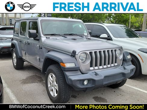 Used 2018 Jeep Wrangler Unlimited Sport S AWD/4WD image 1