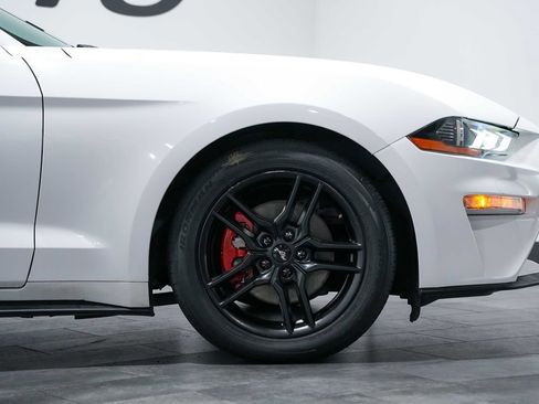 Used 2022 Ford Mustang Premium RWD image 9