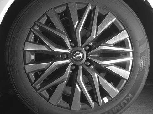 Used 2025 Nissan Altima 2.5 SV image 14