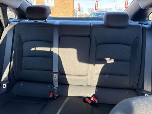 Used 2024 Chevrolet Malibu LT image 16