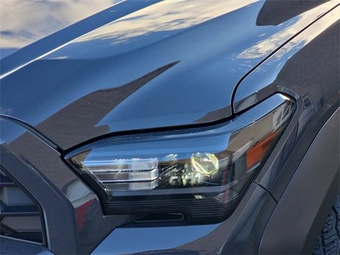 Used 2025 Toyota 4Runner TRD Off-Road Premium w/ Tow Technology Package image 34