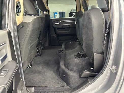 Used 2019 RAM 2500 Big Horn w/ Protection Group AWD/4WD image 36