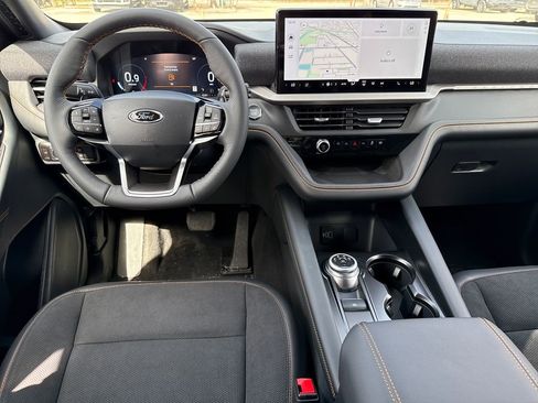 New 2026 Ford Explorer Tremor w/ Tremor Convenience Package image 5