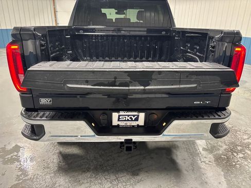 Used 2025 GMC Sierra 1500 SLT image 20