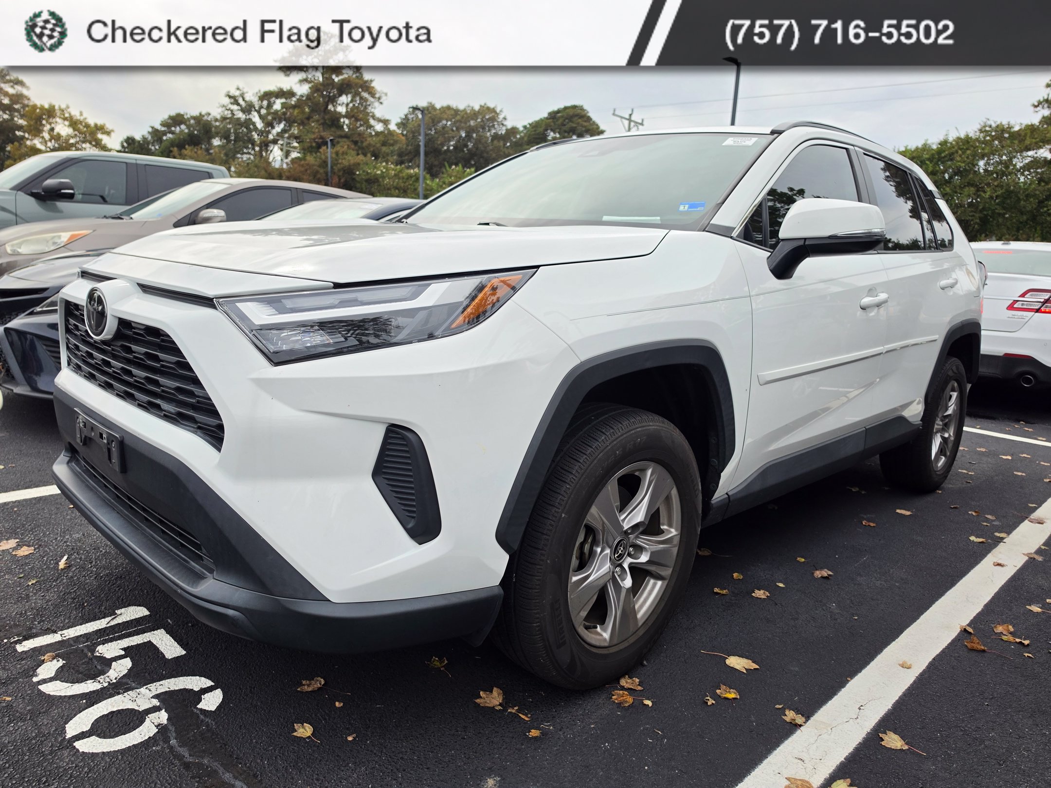 Used 2022 Toyota RAV4 XLE w/ Convenience Package AWD/4WD image 1