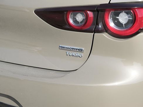 Used 2024 MAZDA MAZDA3 s image 38