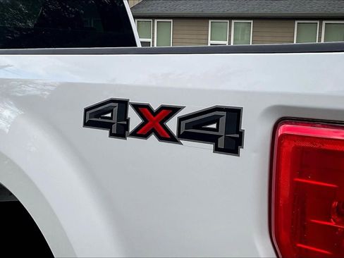 Used 2017 Ford F250 XL w/ Power Equipment Group AWD/4WD image 24
