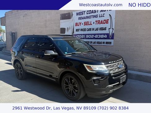 Used 2018 Ford Explorer XLT w/ Equipment Group 202A FWD image 1