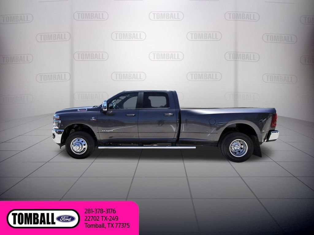 Used 2025 RAM 3500 Laramie AWD/4WD image 5