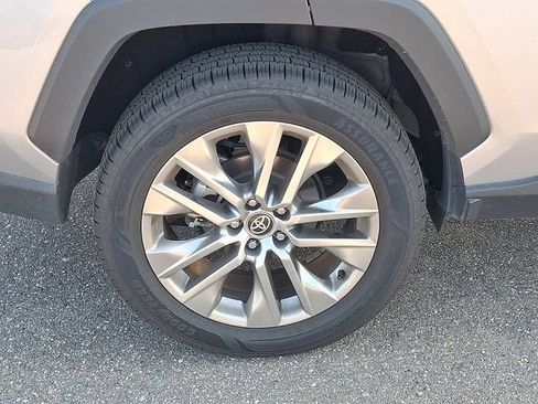 Used 2022 Toyota RAV4 XLE Premium FWD image 25