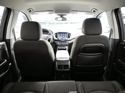 Used 2023 GMC Terrain SLE w/ Driver Convenience Package image 14